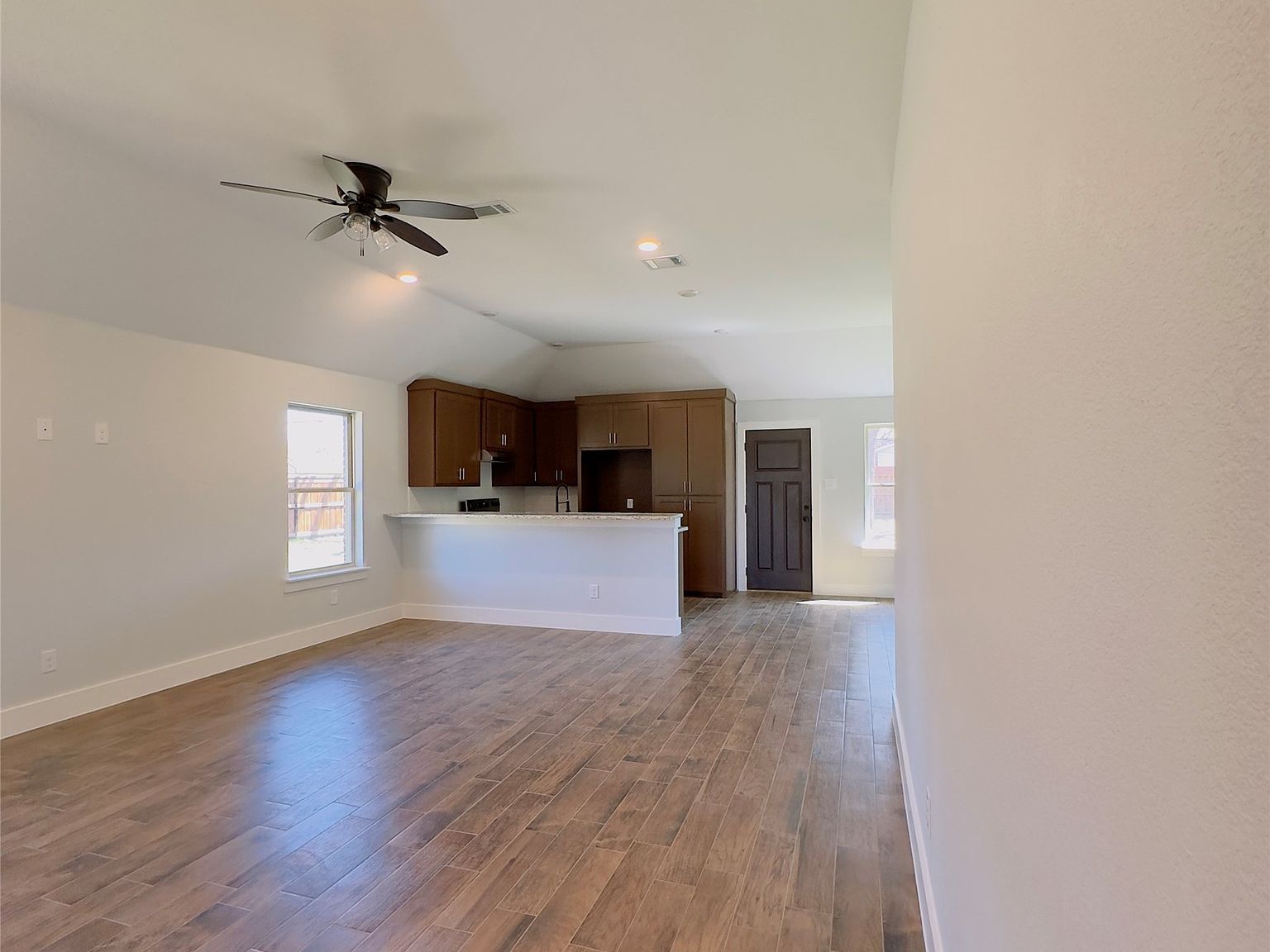 1022 Cheyenne Rd Dallas, TX 75217 - Thumbnail 4