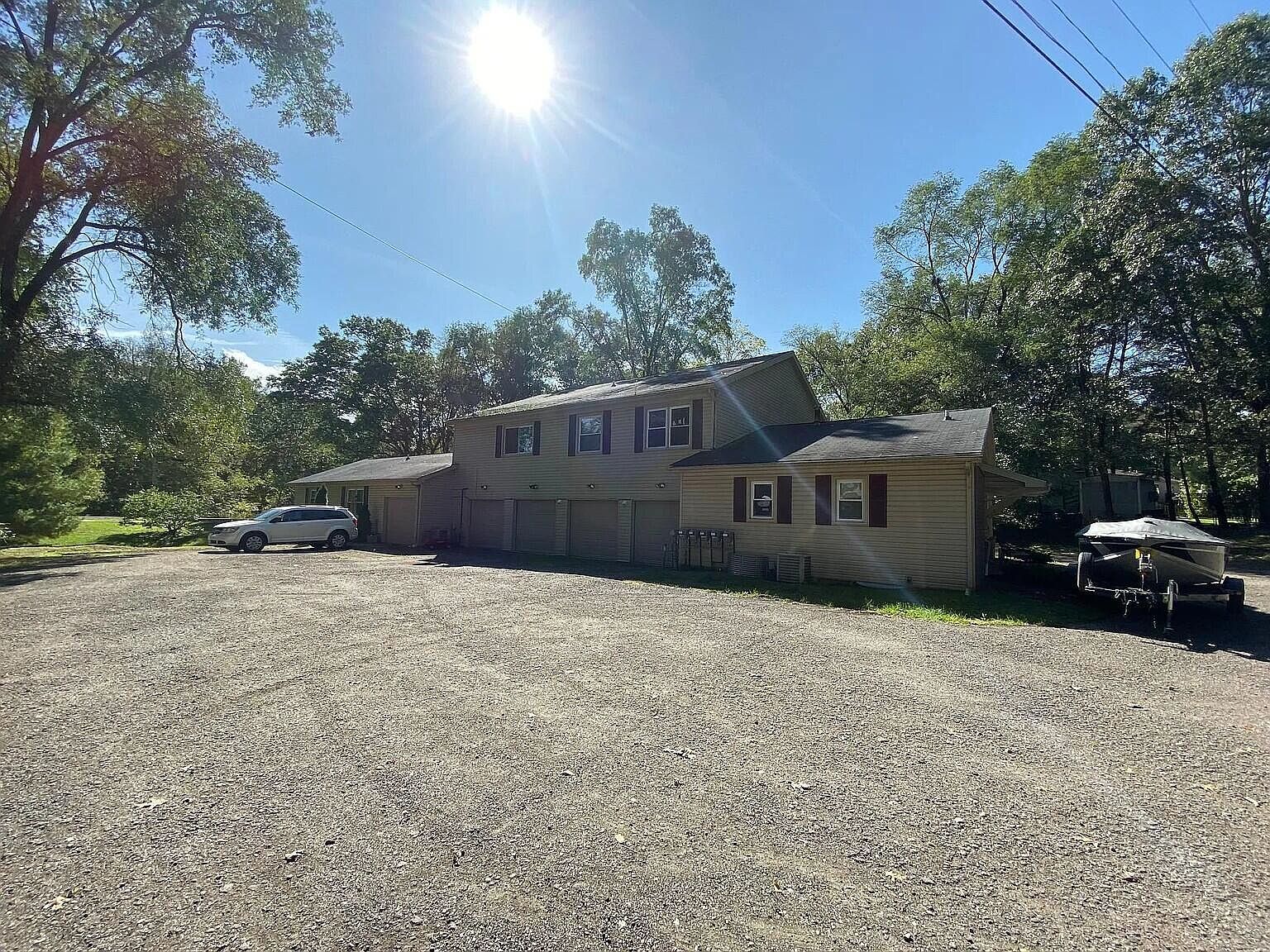 260 Unadilla Pinckney, MI 48169 - Thumbnail 4