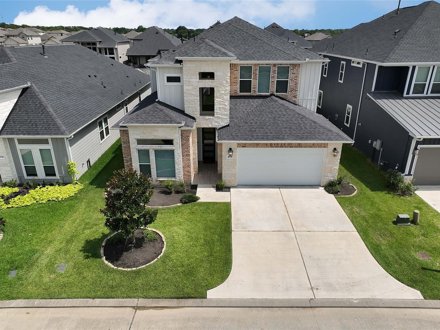 10736 S Lake Mist Ln Willis, TX 77318 - Thumbnail 4