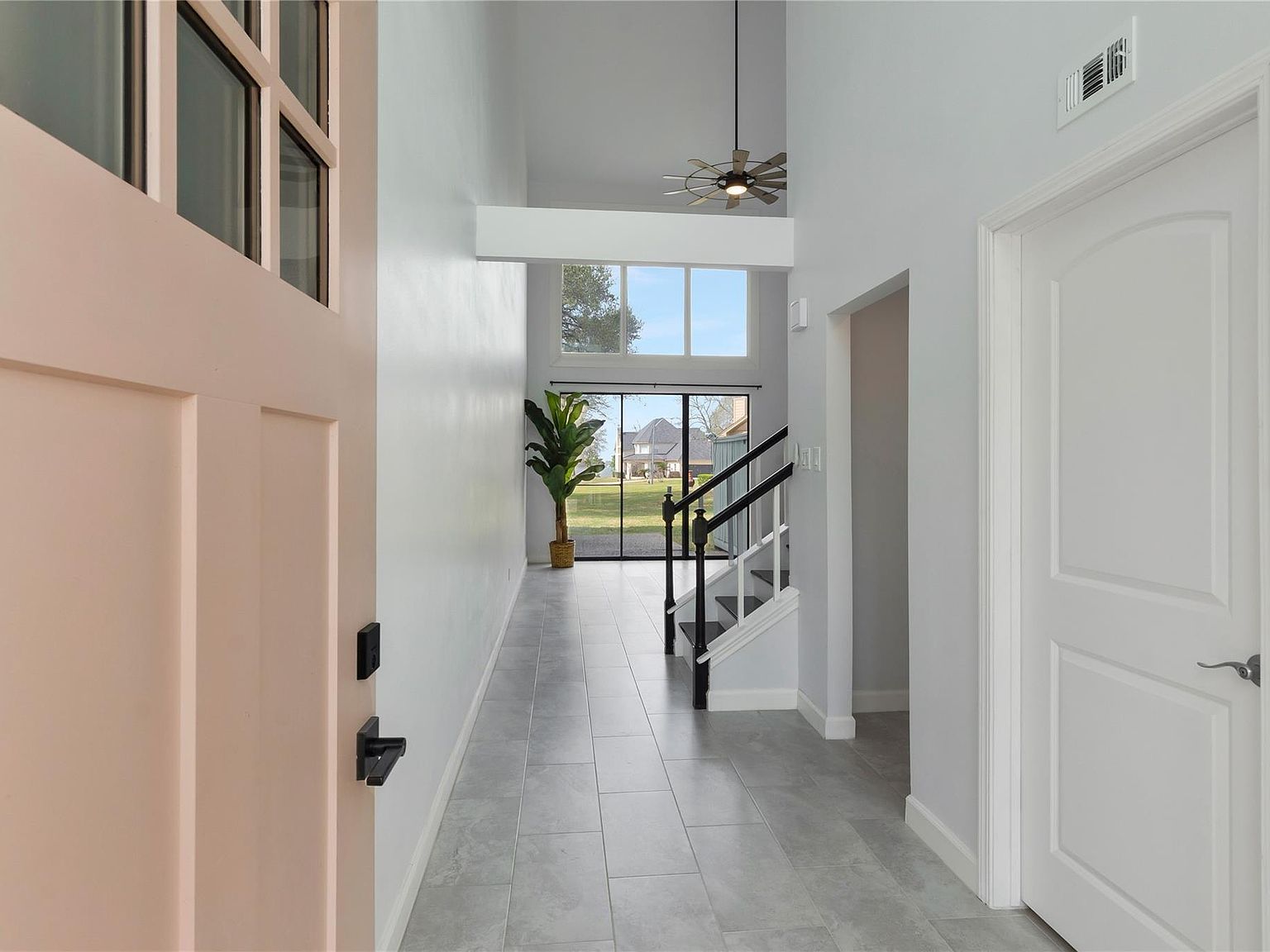 1926 Clipper Ct Willis, TX 77318 - Thumbnail 4