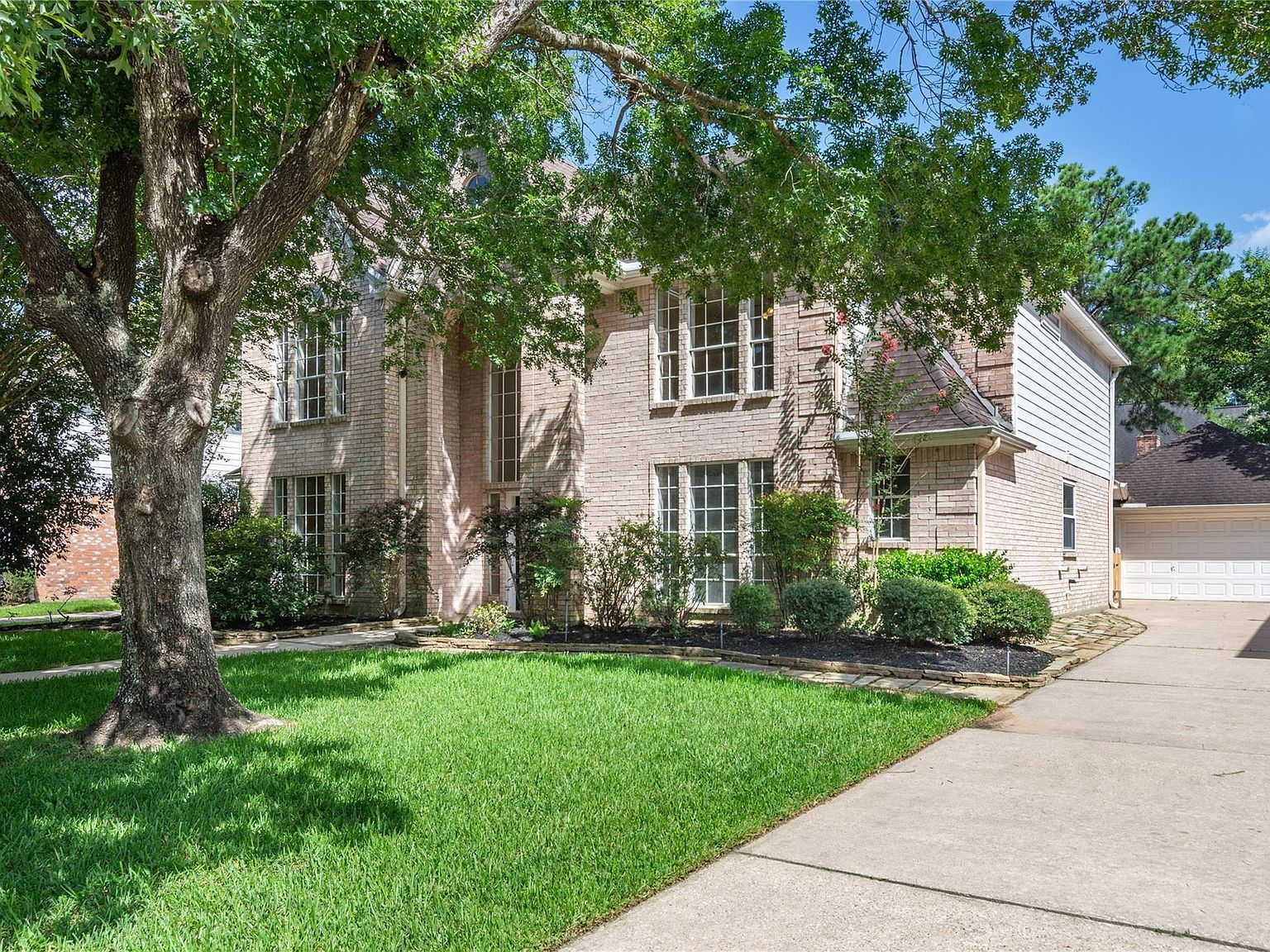 8011 Courtland Cir Spring, TX 77379 - Thumbnail 4