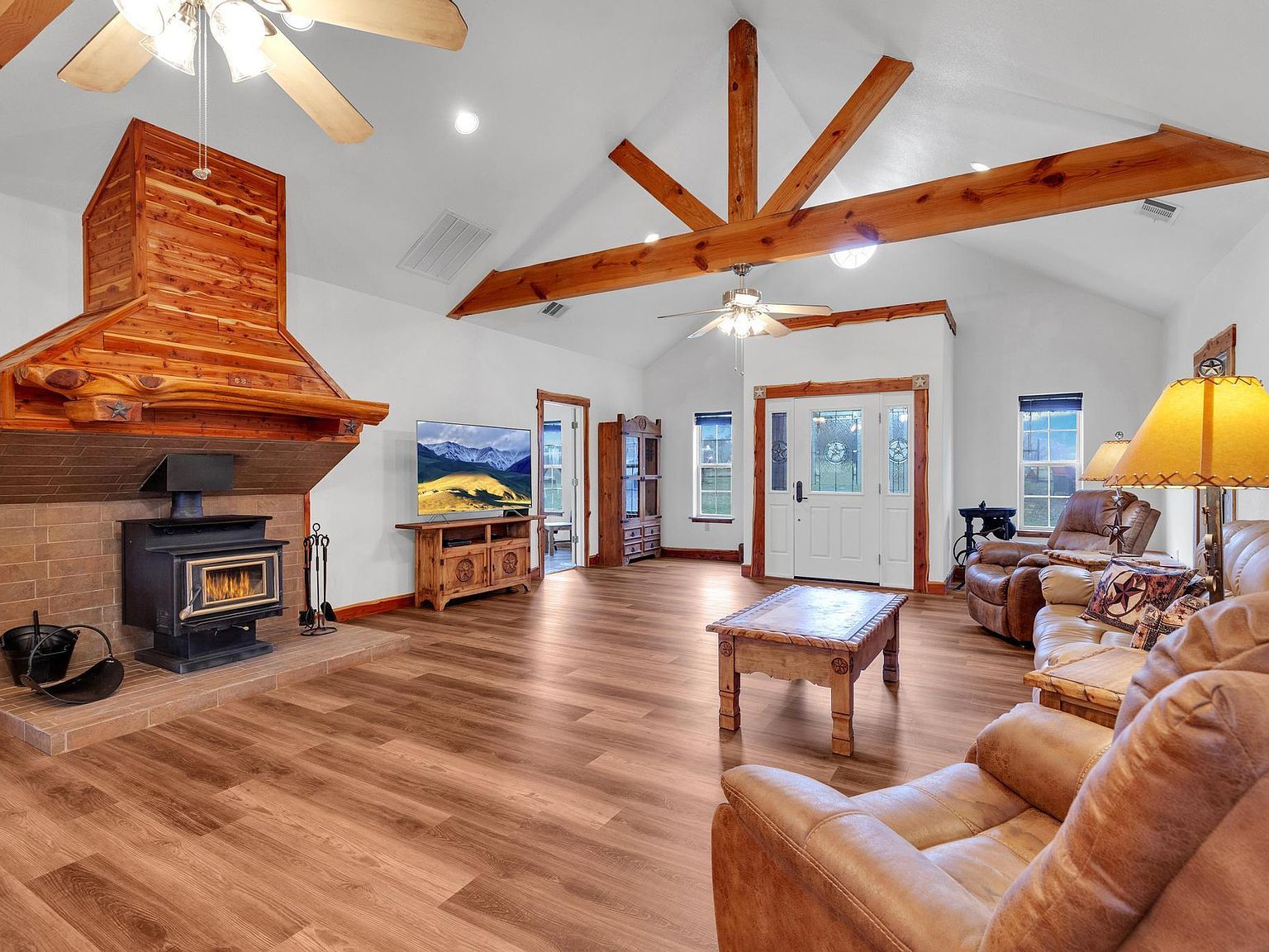 117 County Road 407 Spicewood, TX 78669 - Thumbnail 4