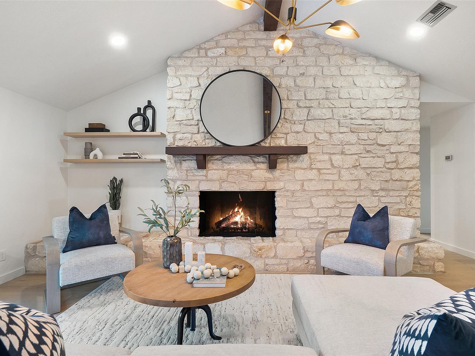 506 Explorer Lakeway, TX 78734 - Thumbnail 4