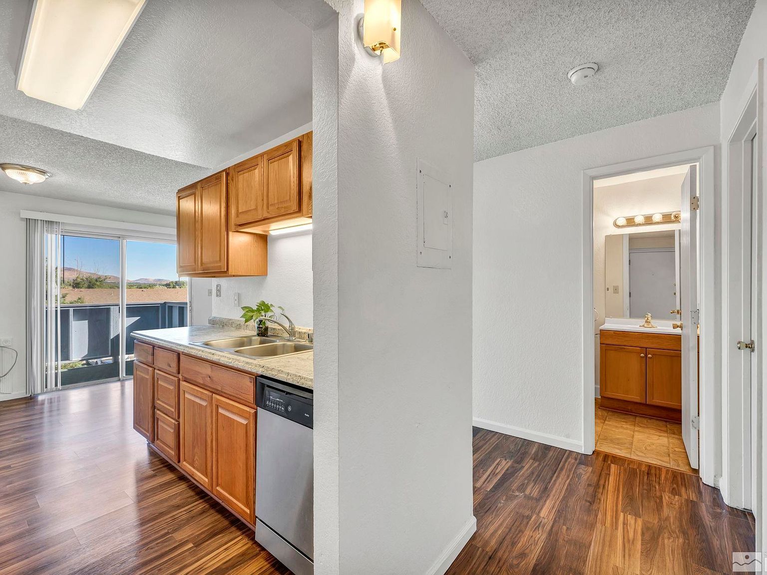 3948 Clear Acre Ln APT 262 Reno, NV 89512 - Thumbnail 4