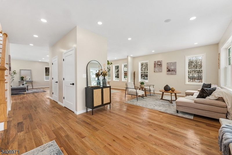 10 Old Rifle Camp Rd Woodland Park, NJ 07424 - Thumbnail 4