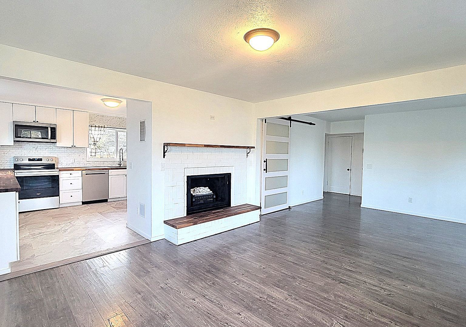 800 Territorial St Harrisburg, OR 97446 - Thumbnail 4