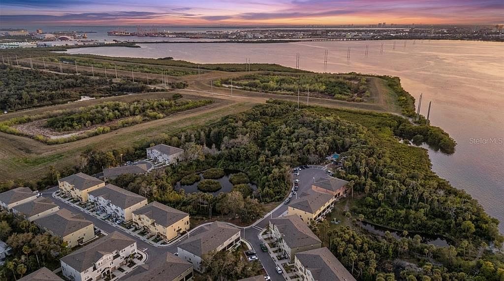 4607 Tuscan Loon Dr Tampa, FL 33619 - Thumbnail 4