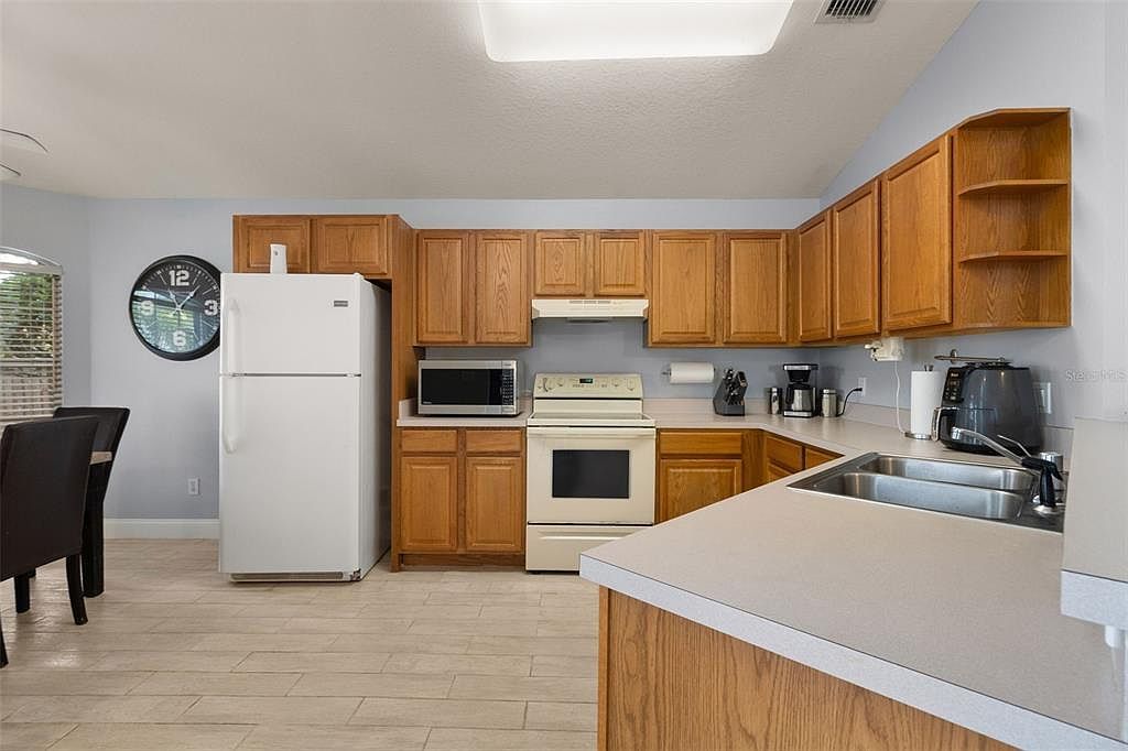 1002 Courtland St Orlando, FL 32804 - Thumbnail 4