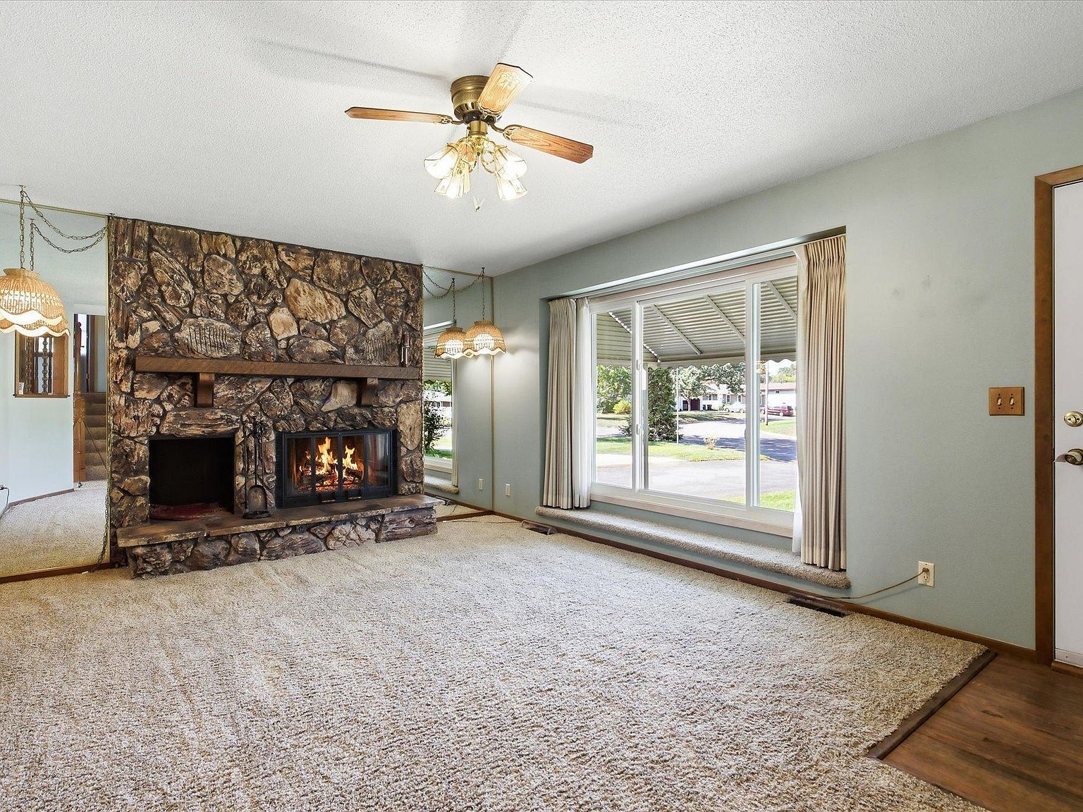 280 117th Ln NE Blaine, MN 55434 - Thumbnail 4