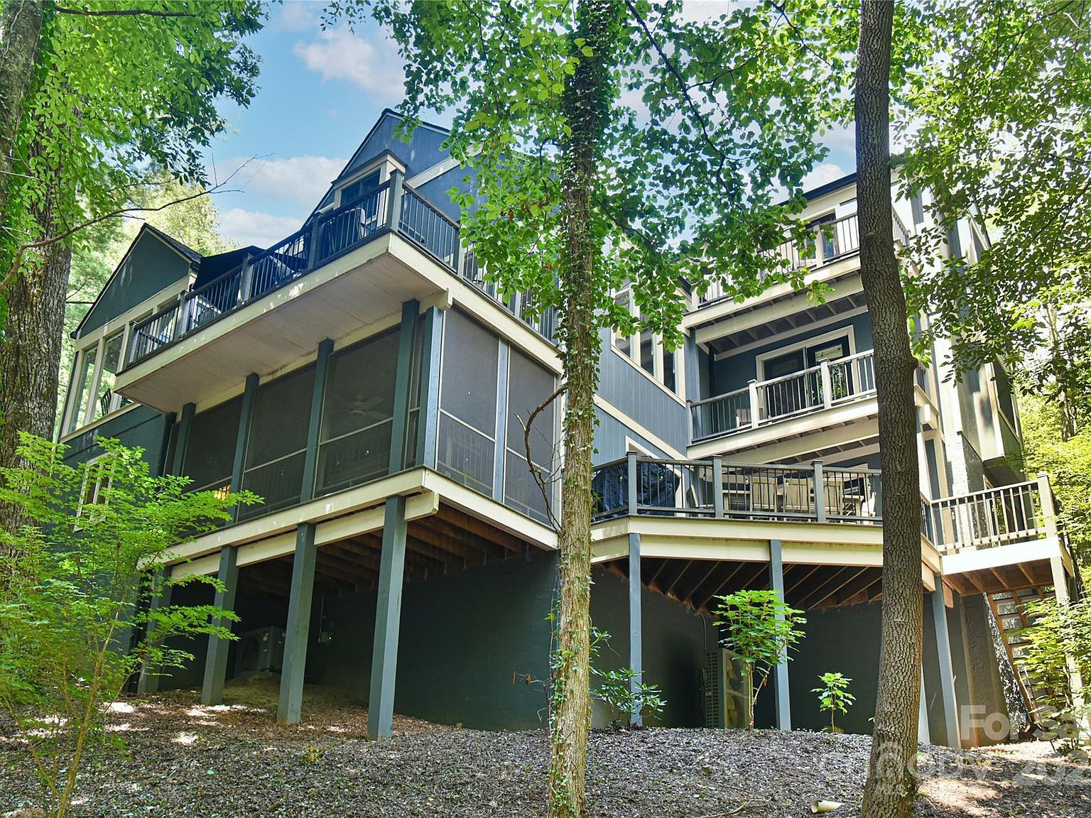 409 N Fork Rd Black Mountain, NC 28711 - Thumbnail 4