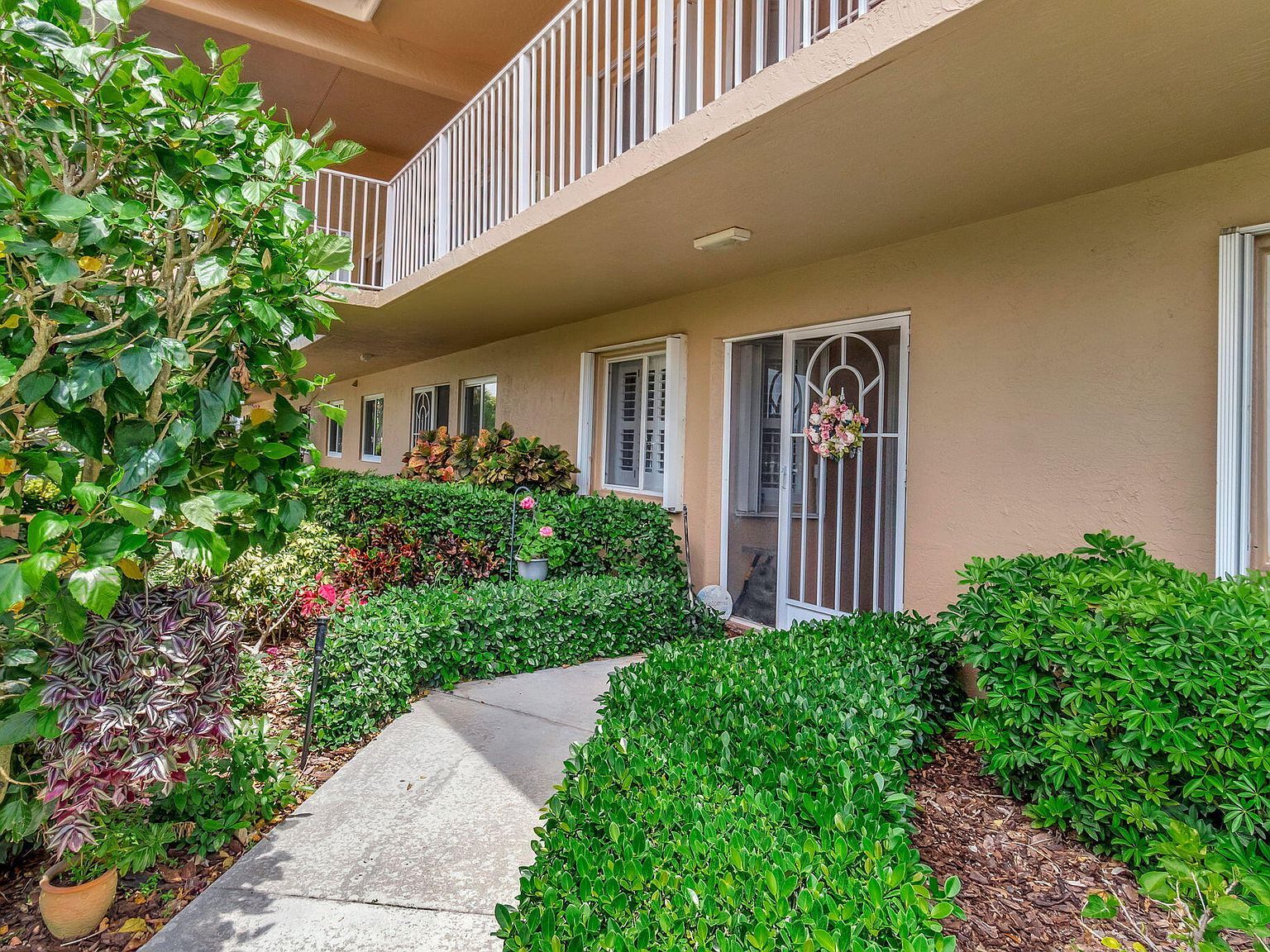 5876 Regal Glen Dr APT 105 Boynton Beach, FL 33437 - Thumbnail 4