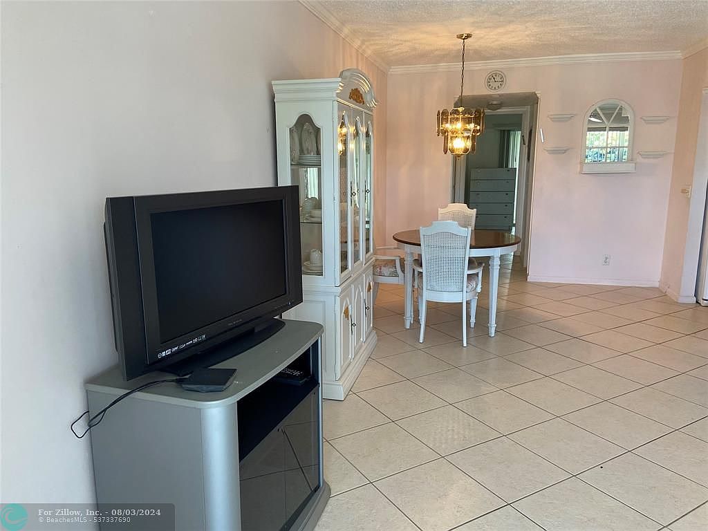 97 Oakridge Cir #97-H Deerfield Beach, FL 33442 - Thumbnail 4