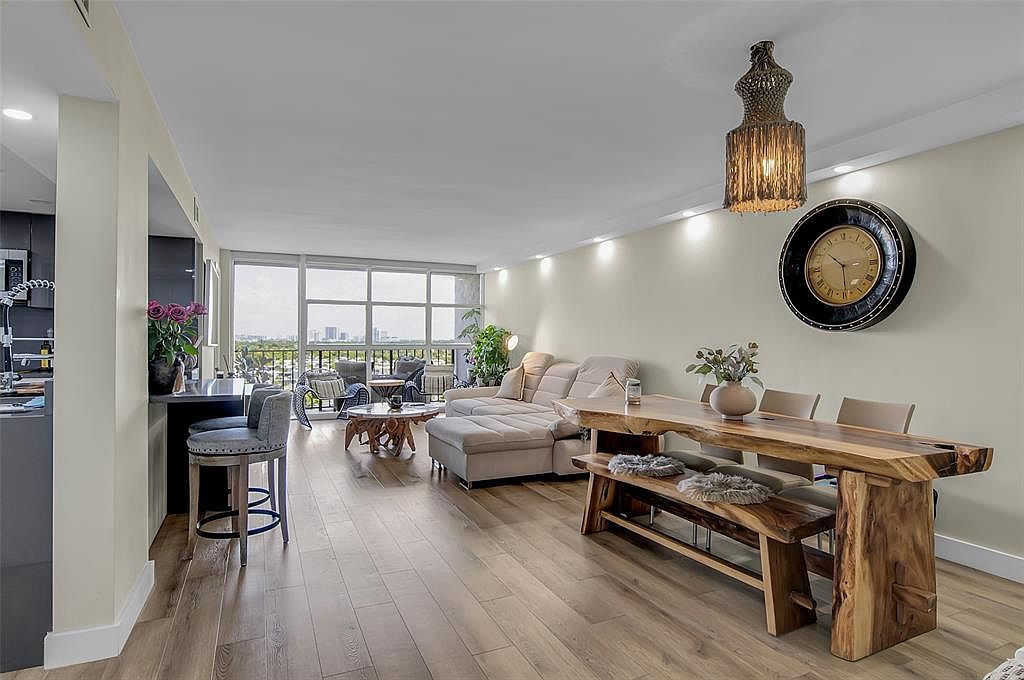 600 Parkview Dr APT 1029 Hallandale Beach, FL 33009 - Thumbnail 4