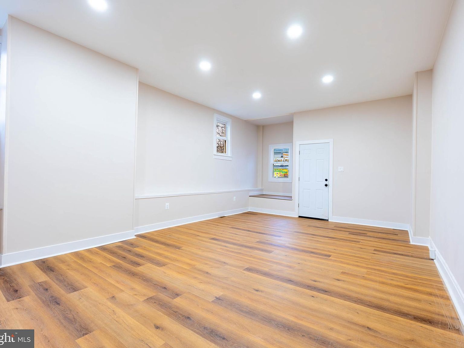 20 Spring St Trenton, NJ 08618 - Thumbnail 4