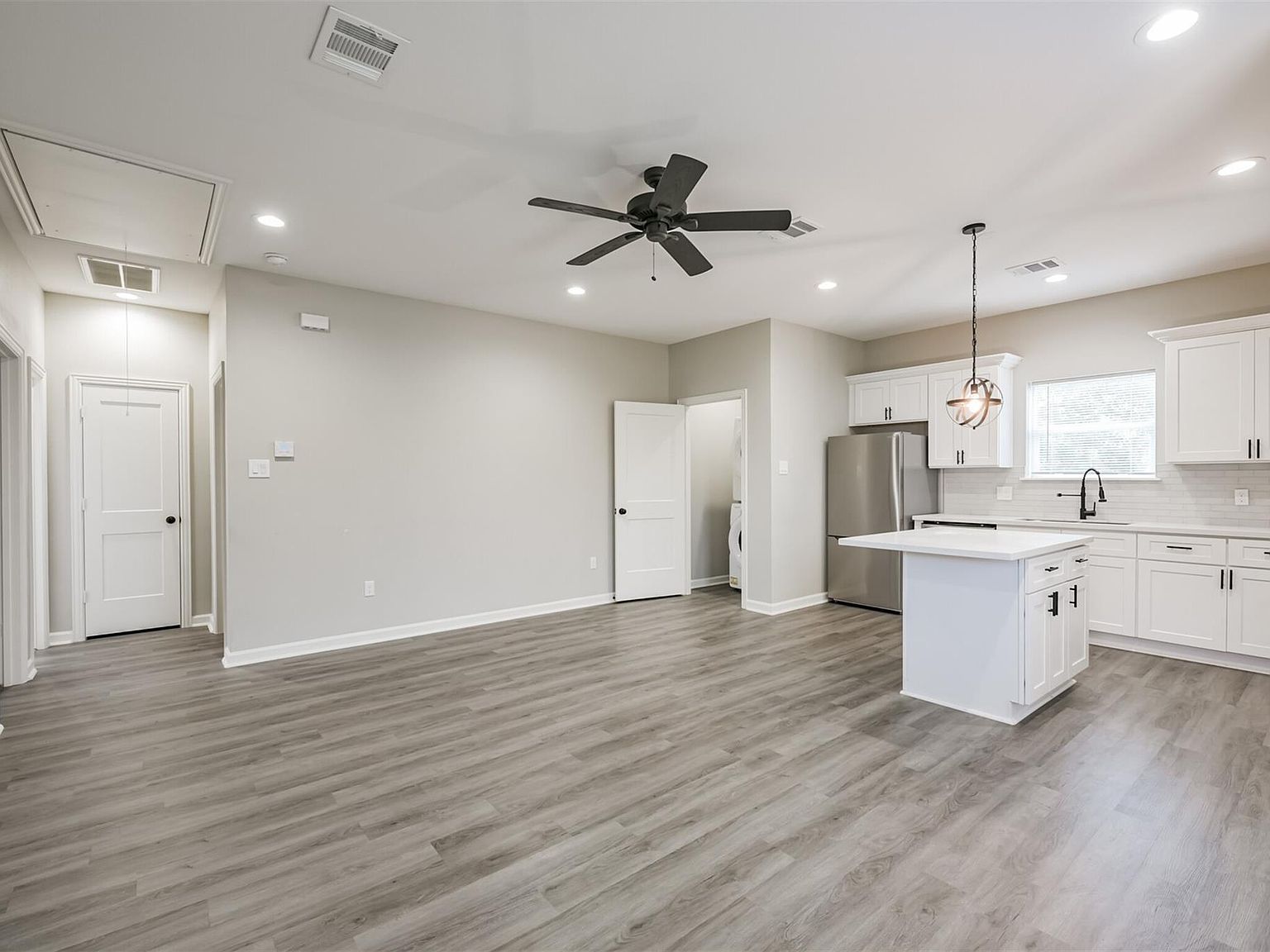 4405 Mallow St Houston, TX 77051 - Thumbnail 4