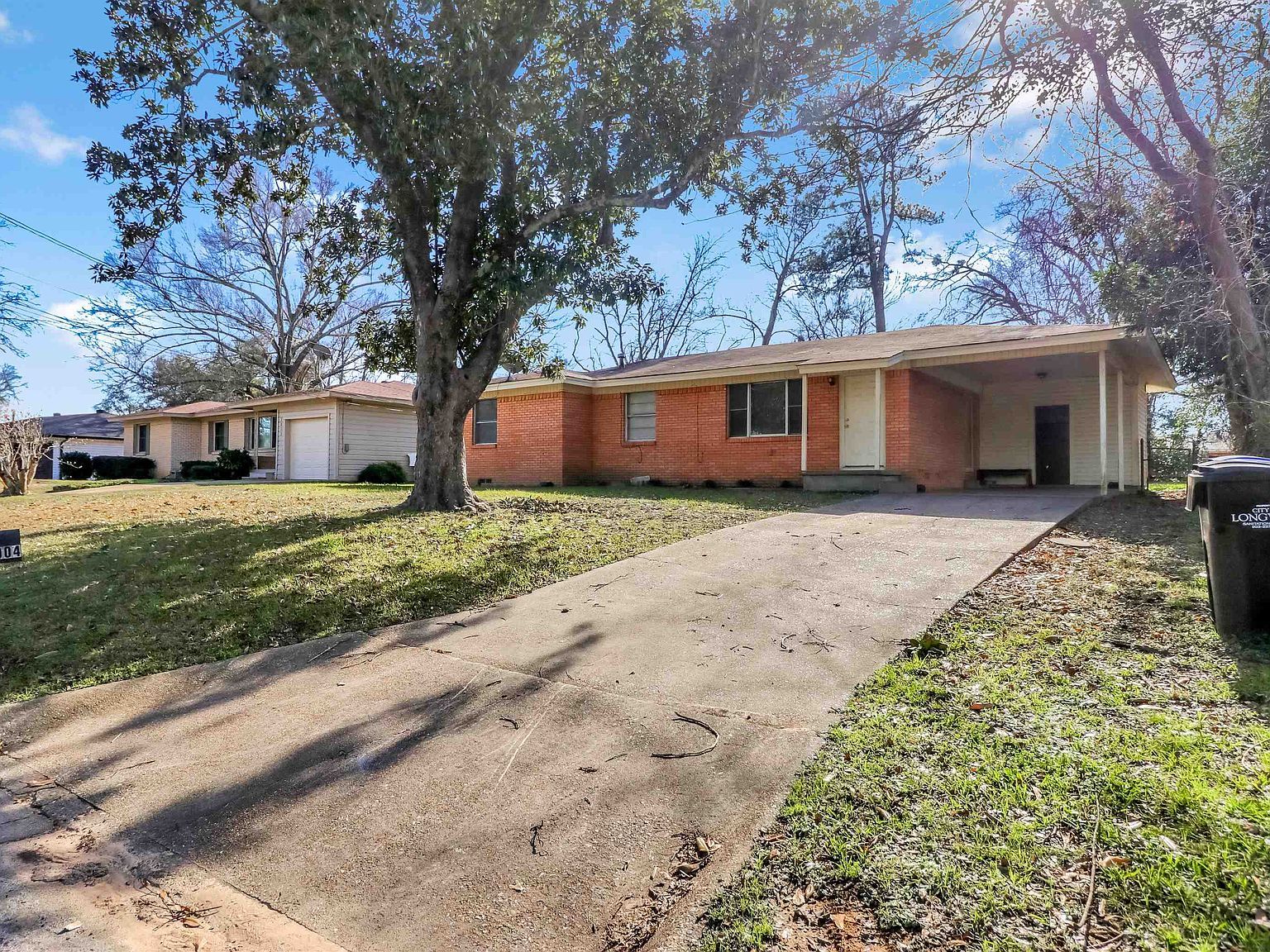 1004 Meadowbrook Dr Longview, TX 75601 - Thumbnail 4