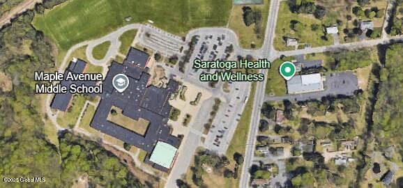 546-548 Maple Ave S Saratoga Springs, NY 12866 - Thumbnail 4