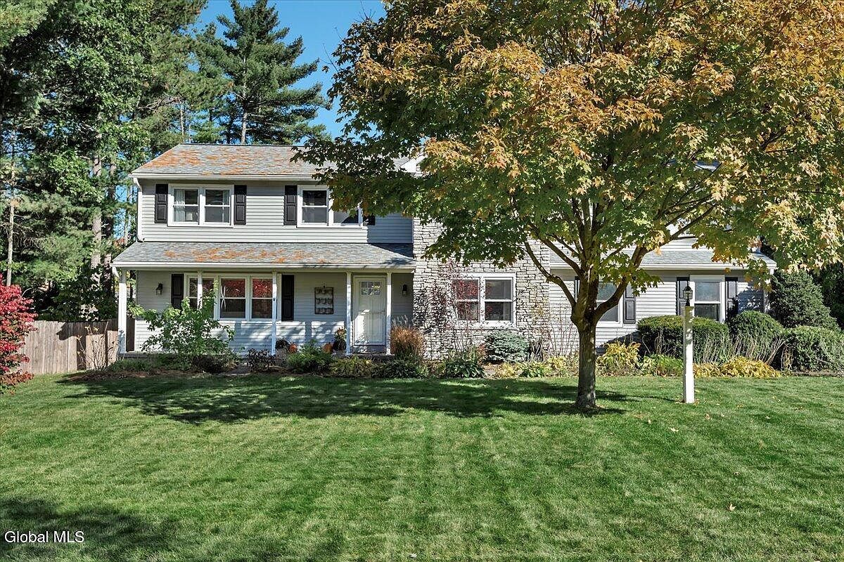 3 Sweetbriar Ln Queensbury, NY 12804 - Thumbnail 4