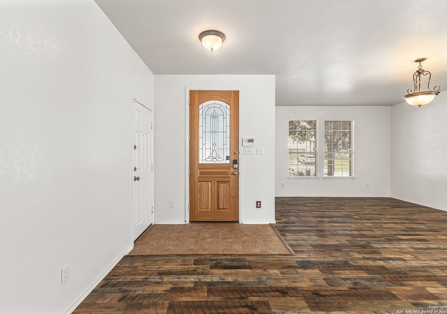 7114 Avery Rd Live Oak, TX 78233 - Thumbnail 4