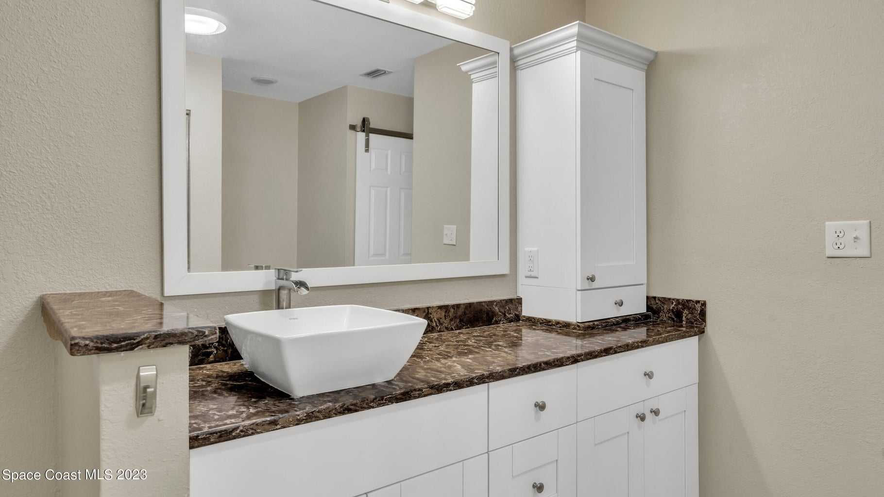 6025 Mountain Lake Drive, Lakeland, FL, USA, 33813 - Thumbnail 4