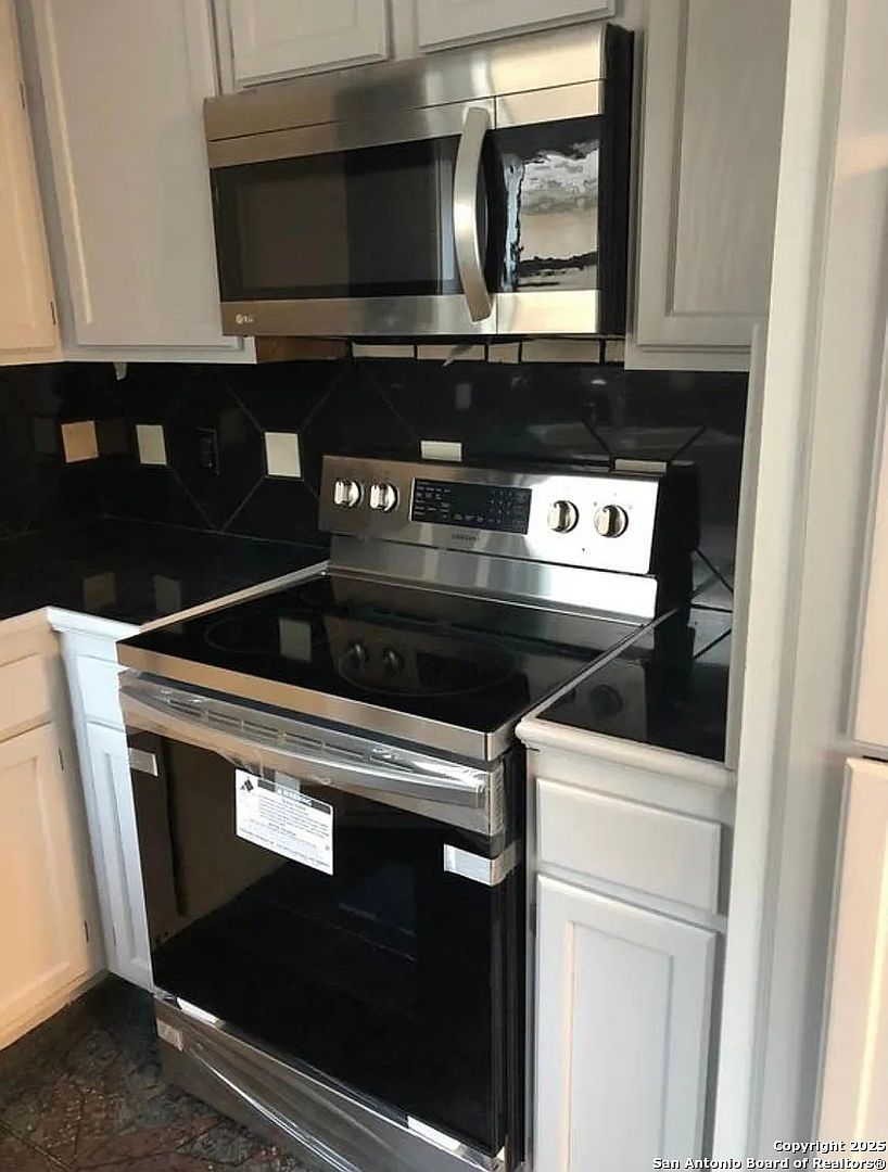 13026 Brook Gdn San Antonio, TX 78232 - Thumbnail 4