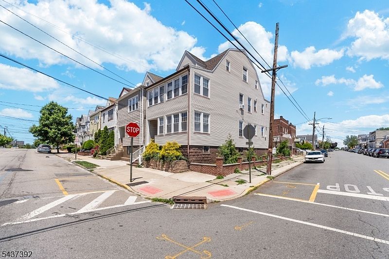 105 Bergen Ave Kearny, NJ 07032 - Thumbnail 4