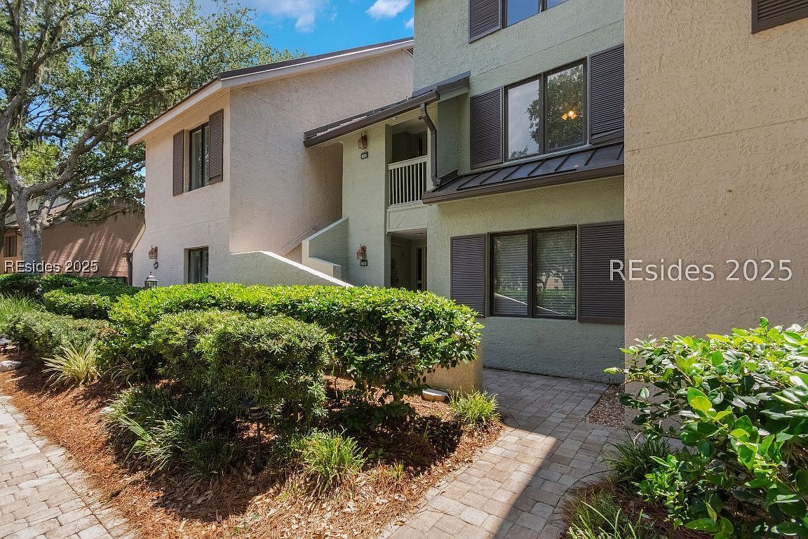 2 Lighthouse Ln APT 821 Hilton Head Island, SC 29928 - Thumbnail 4