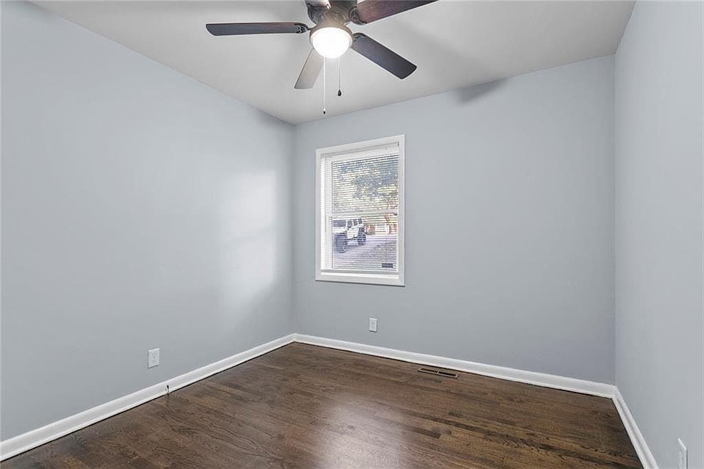 6874 Sni A Bar Rd Kansas City, MO 64129 - Thumbnail 4