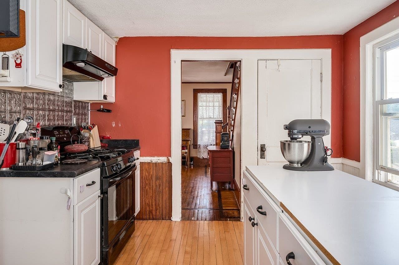 53 Winter St Exeter, NH 03833 - Thumbnail 4