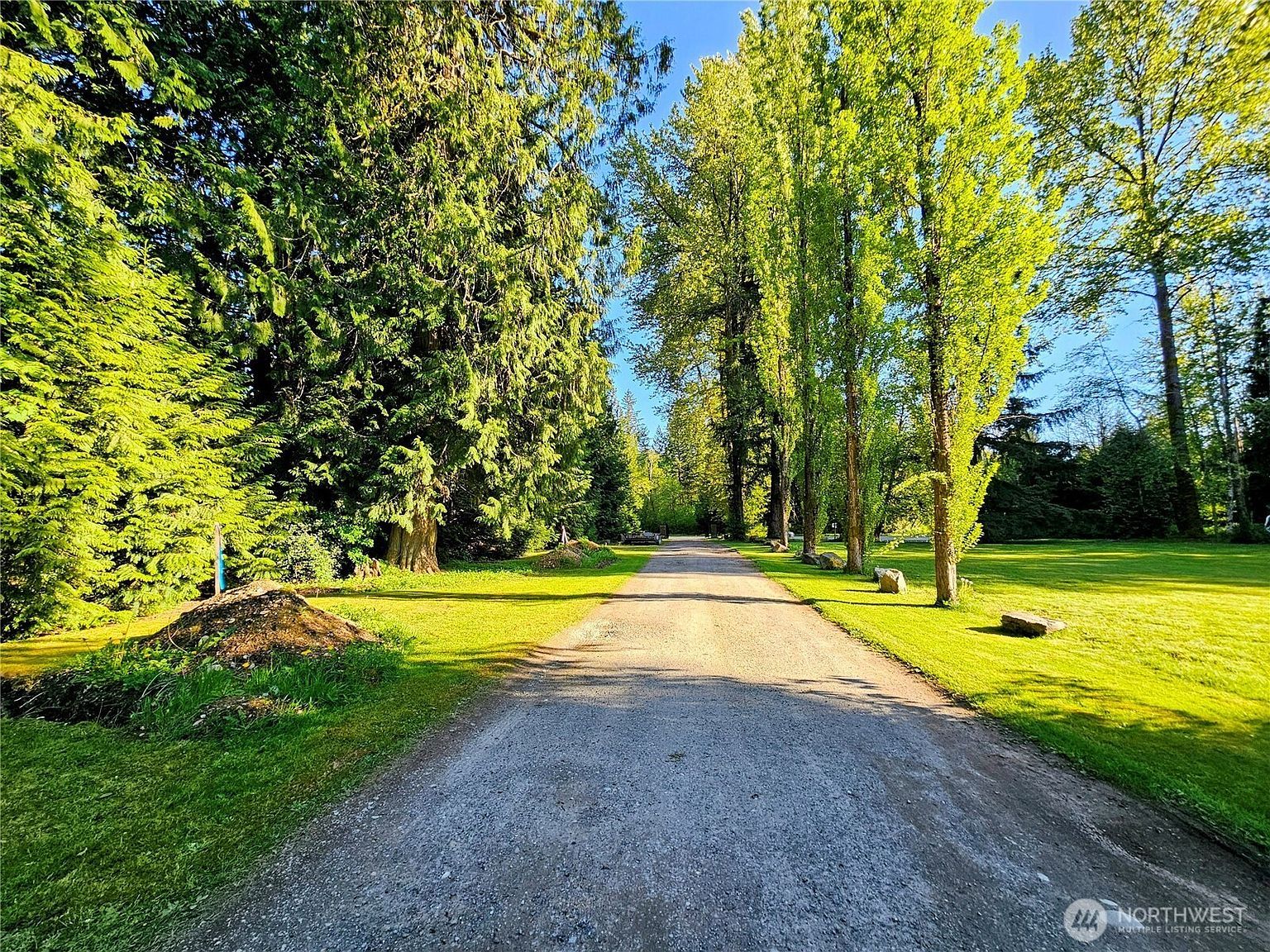 23618 SE Tiger Mountain Rd Issaquah, WA 98027 - Thumbnail 4
