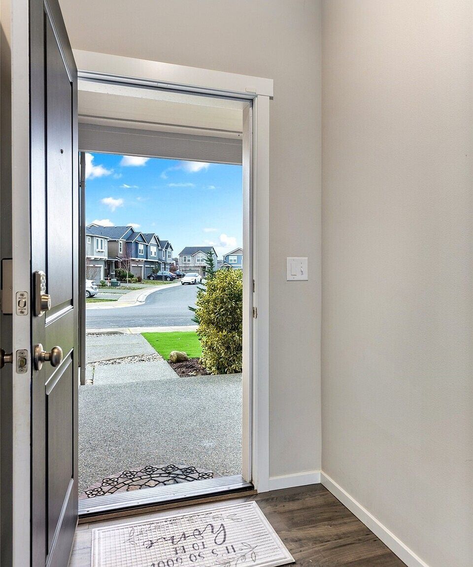 18673 106th Avenue Ct E Puyallup, WA 98374 - Thumbnail 4