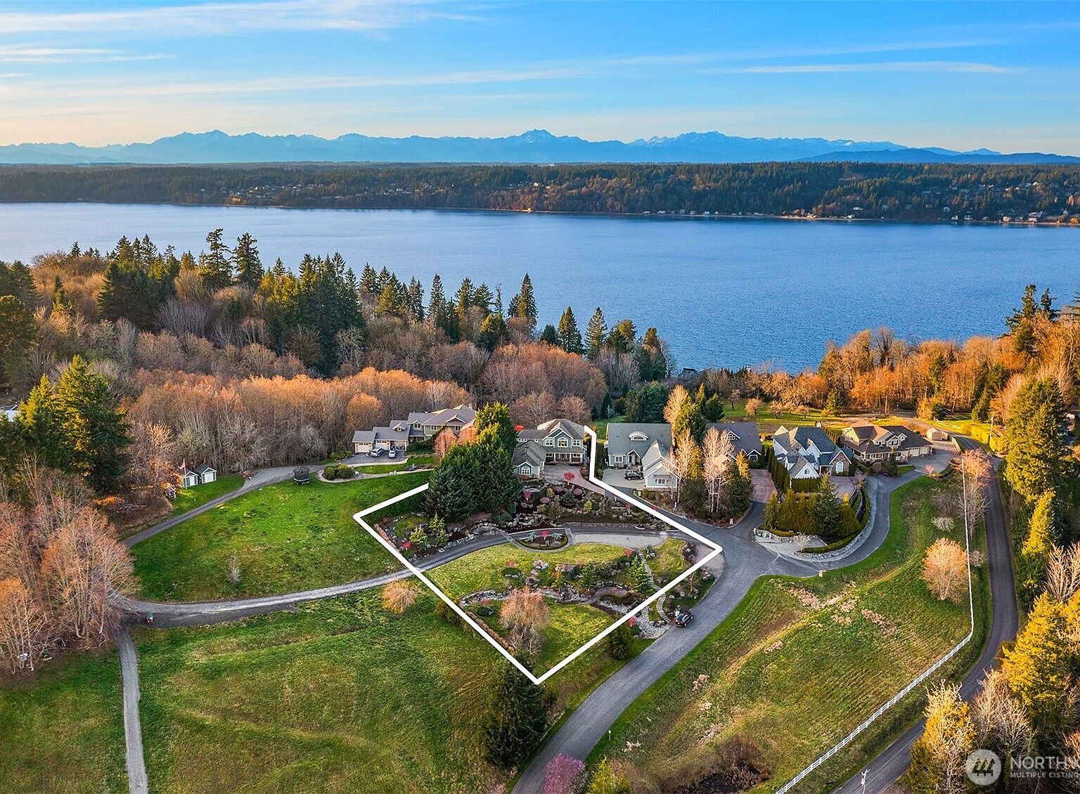 7416 108th St NW Gig Harbor, WA 98332 - Thumbnail 4