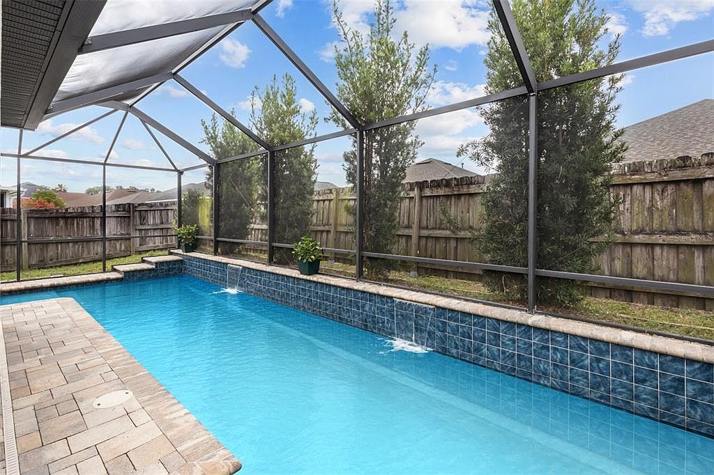 22633 Marsh Wren Dr Land O Lakes, FL 34639 - Thumbnail 4