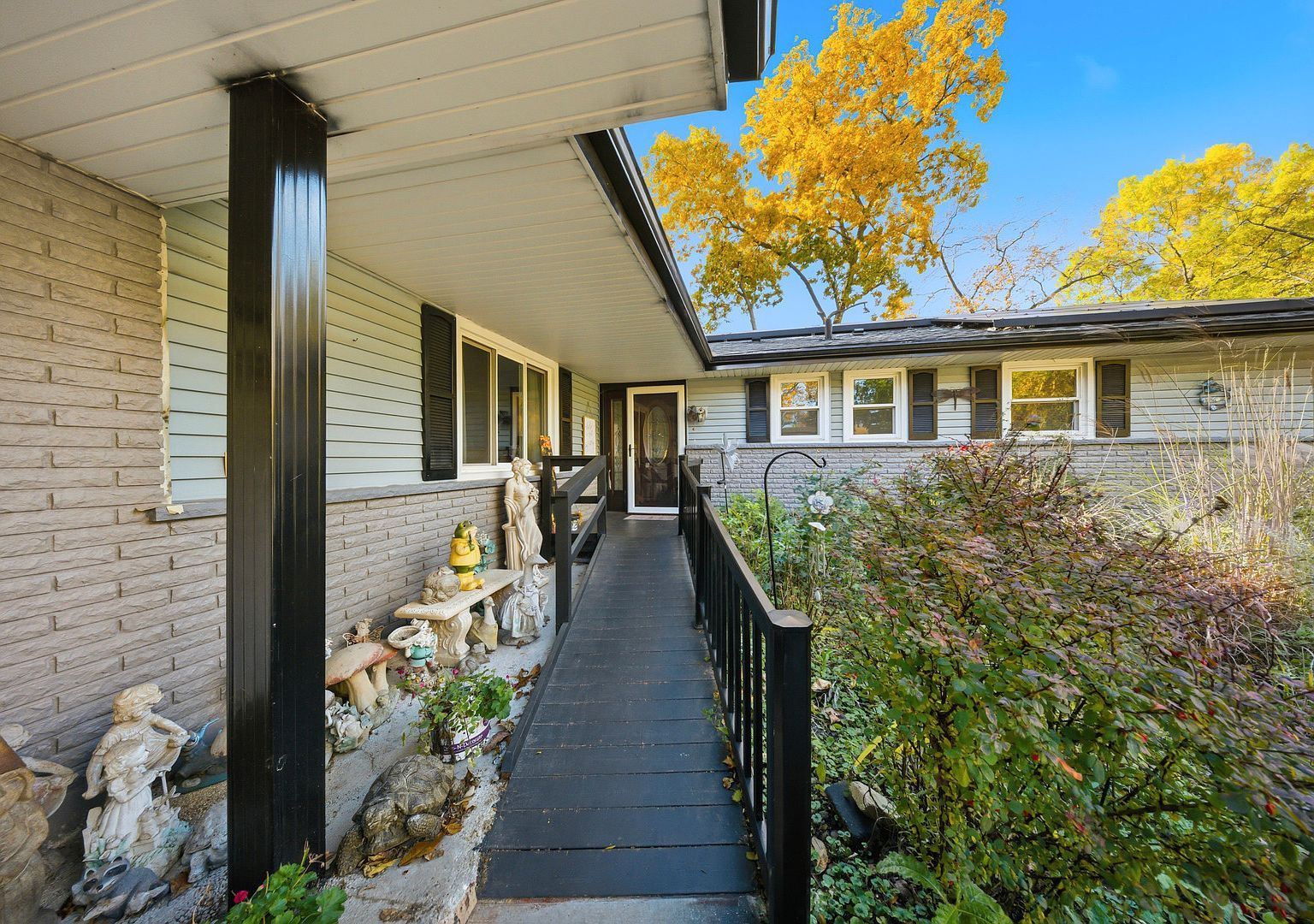 491 Maple Ave Carpentersville, IL 60110 - Thumbnail 4