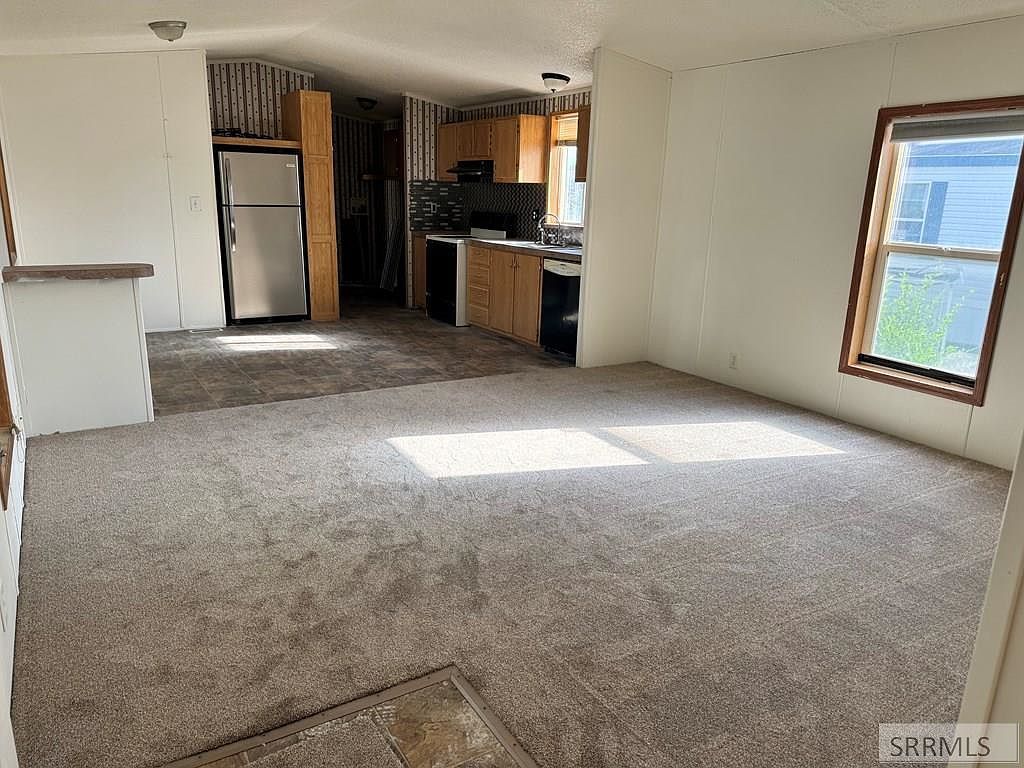 845 Barton Rd TRAILER 36 Pocatello, ID 83204 - Thumbnail 4