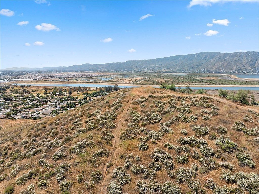 1 Summit Dr #170 Lake Elsinore, CA 92530 - Thumbnail 4