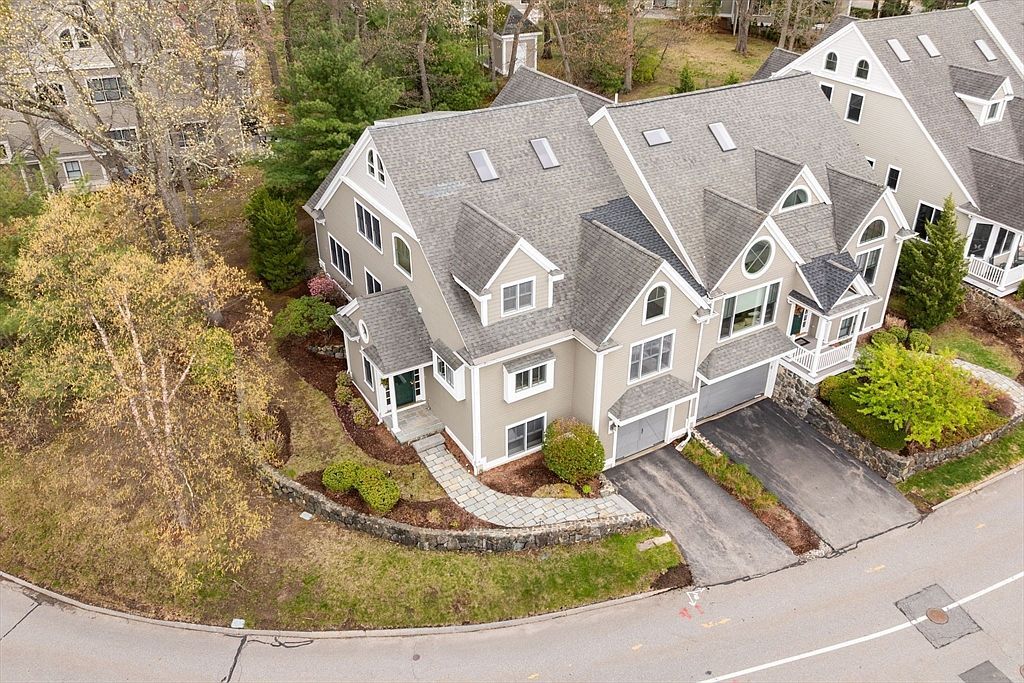 127 Johnson Woods Dr Reading, MA 01867 - Thumbnail 4