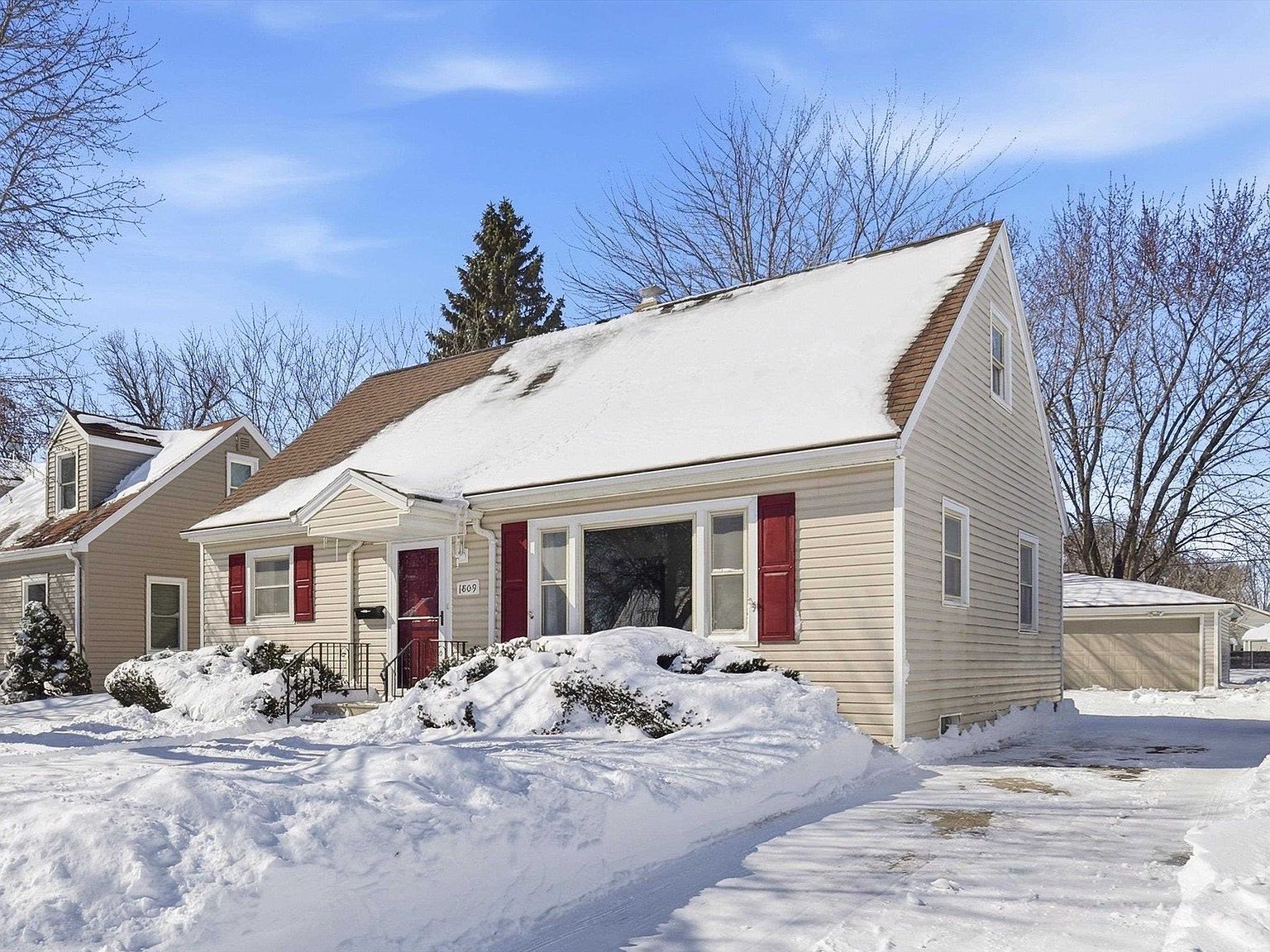 1809 N Charlotte St Appleton, WI 54911 - Thumbnail 4