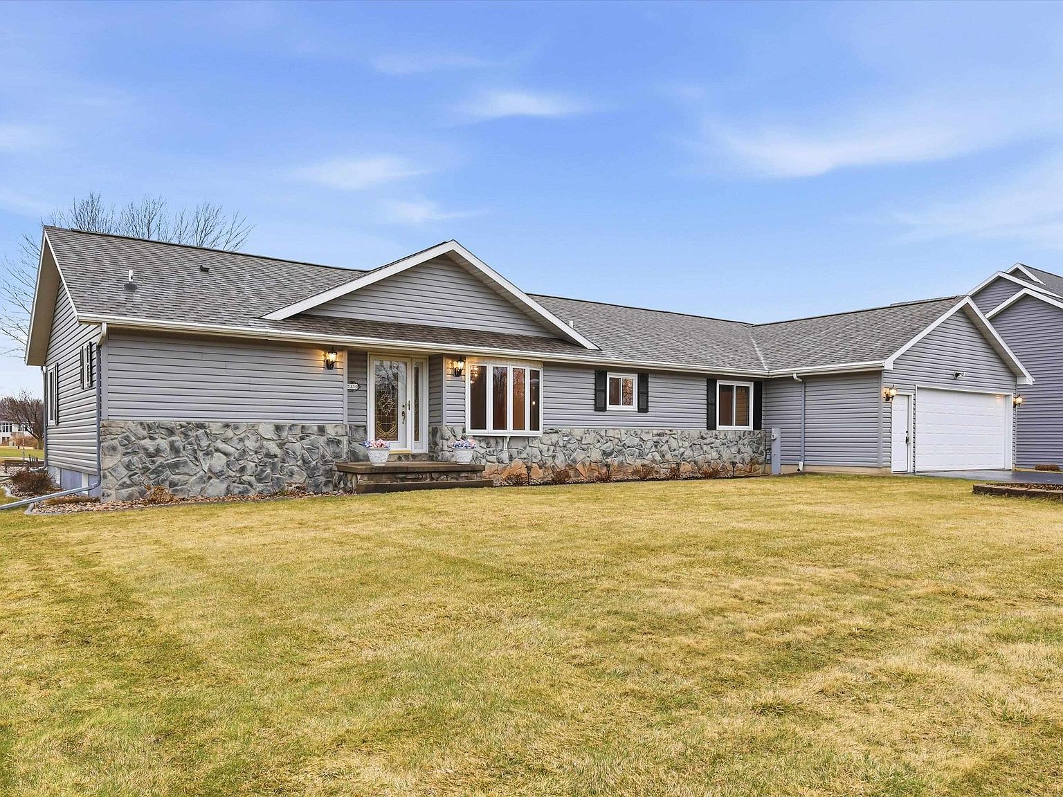 5235 Chesapeake Ct Oshkosh, WI 54901 - Thumbnail 4