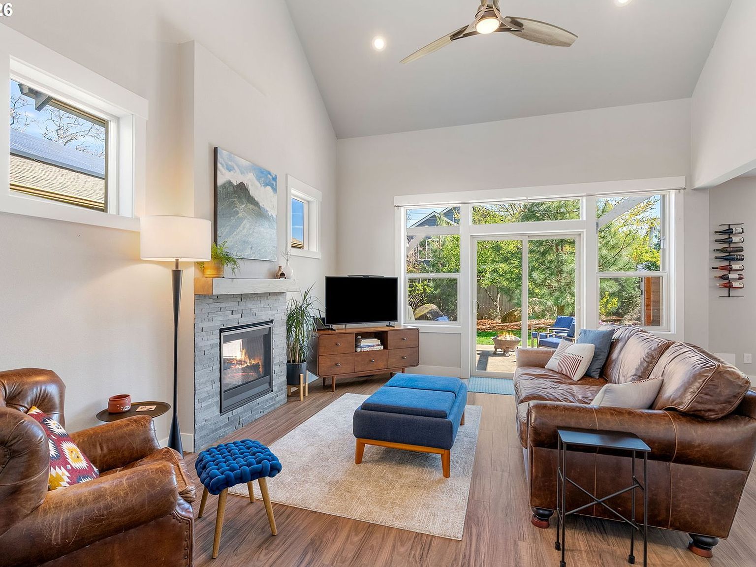 921 Goose Way Hood River, OR 97031 - Thumbnail 4