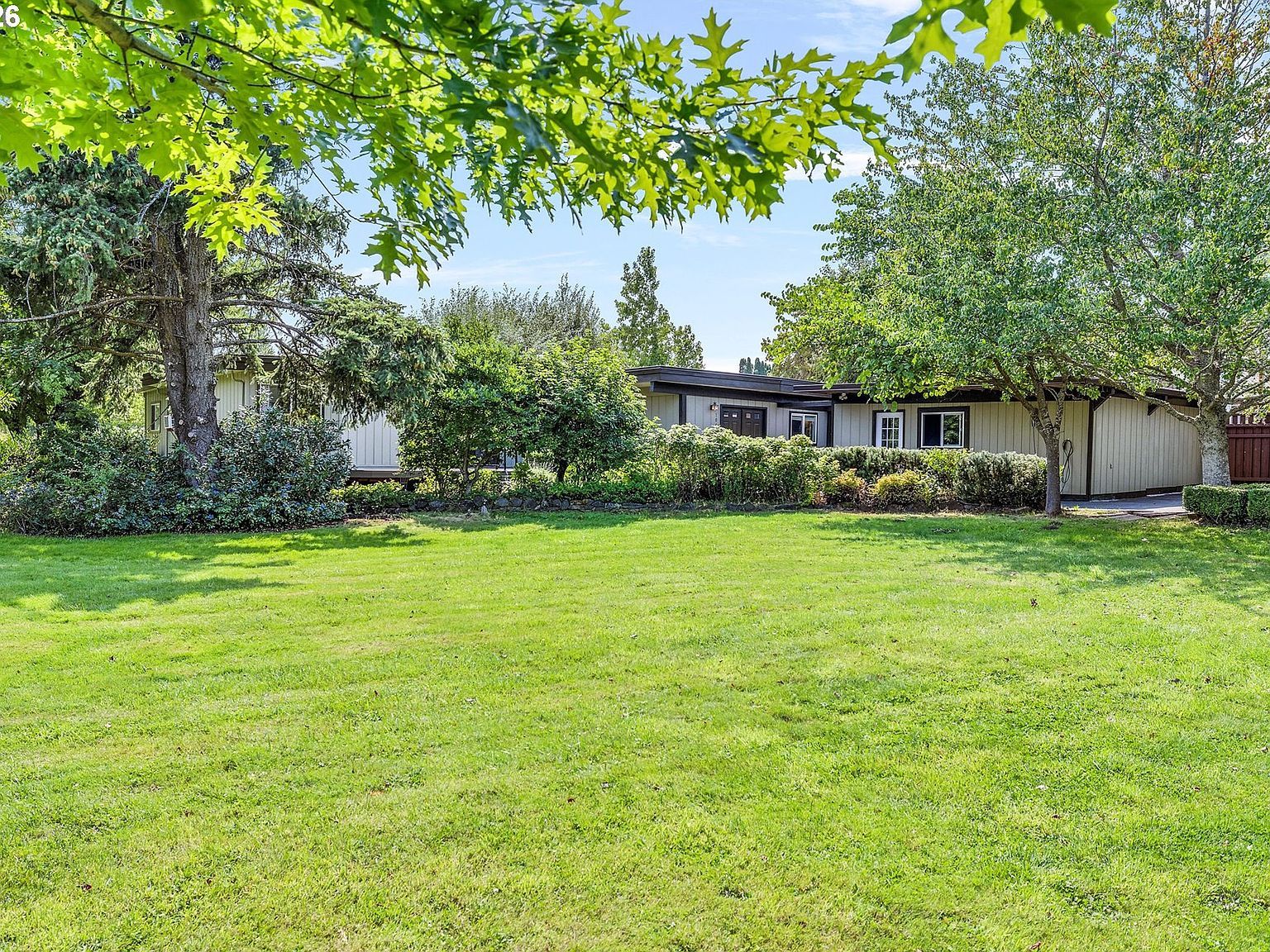 1041 Cannon Dr Hood River, OR 97031 - Thumbnail 4