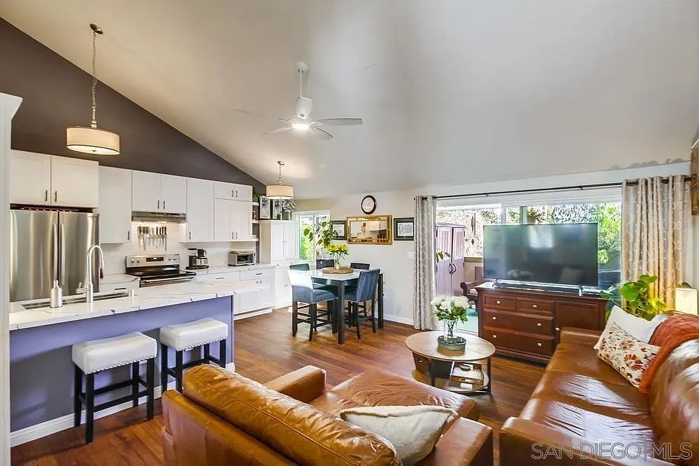 6216 Agee St UNIT 116 San Diego, CA 92122 - Thumbnail 4