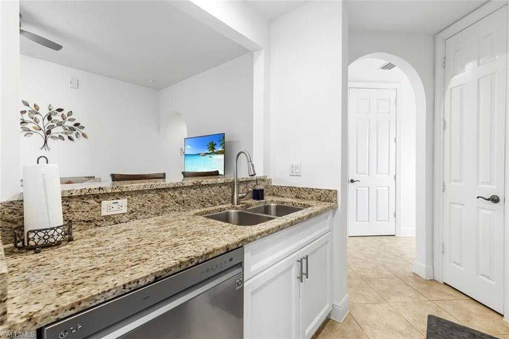 27000 Adriana Cir #101, Bonita Springs, FL 34135, USA - Thumbnail 4