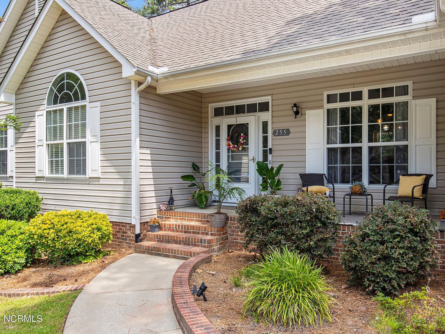 255 W Hedgelawn Way Southern Pines, NC 28387 - Thumbnail 4