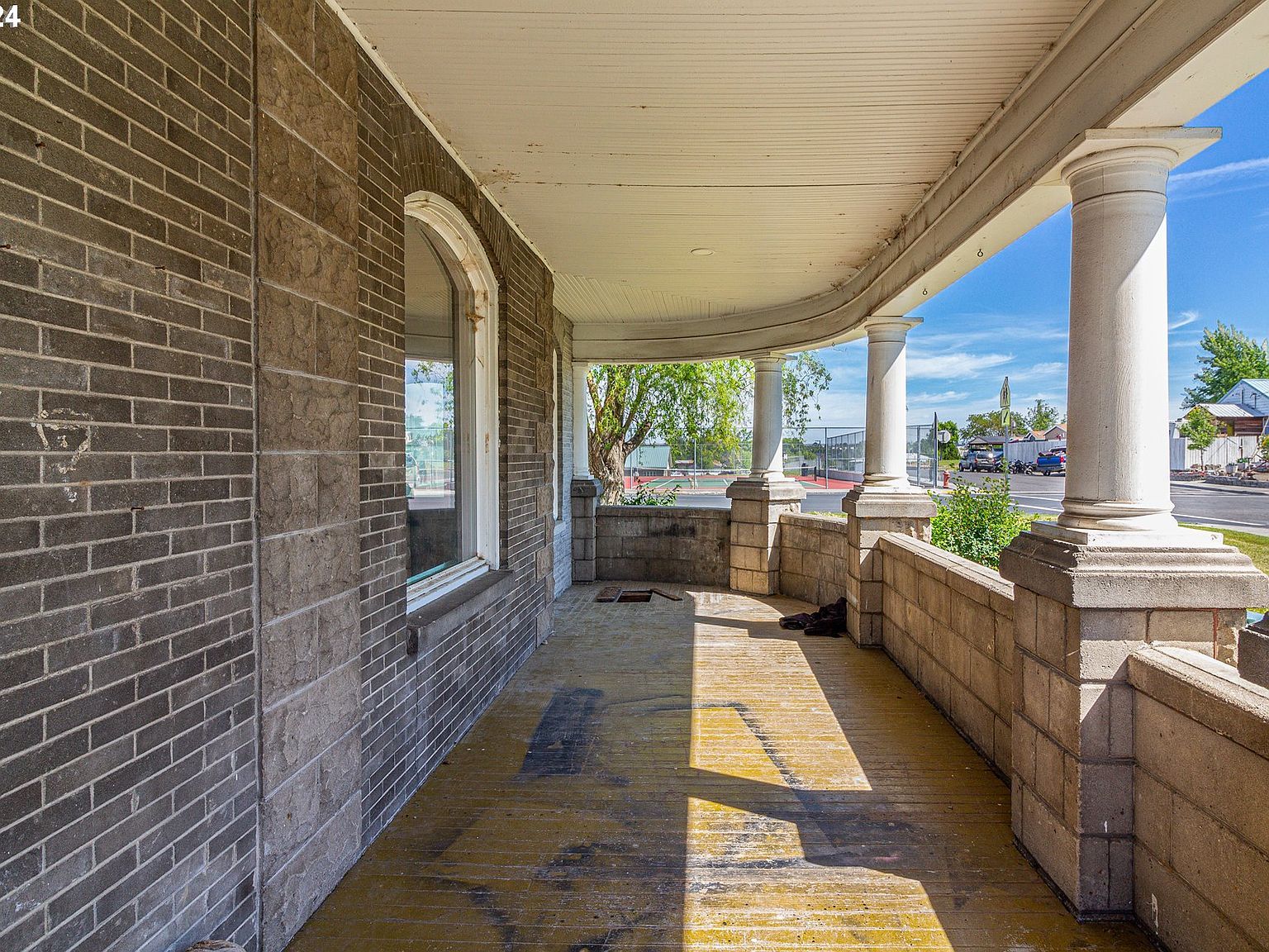 235 NE 3rd St Hermiston, OR 97838 - Thumbnail 4