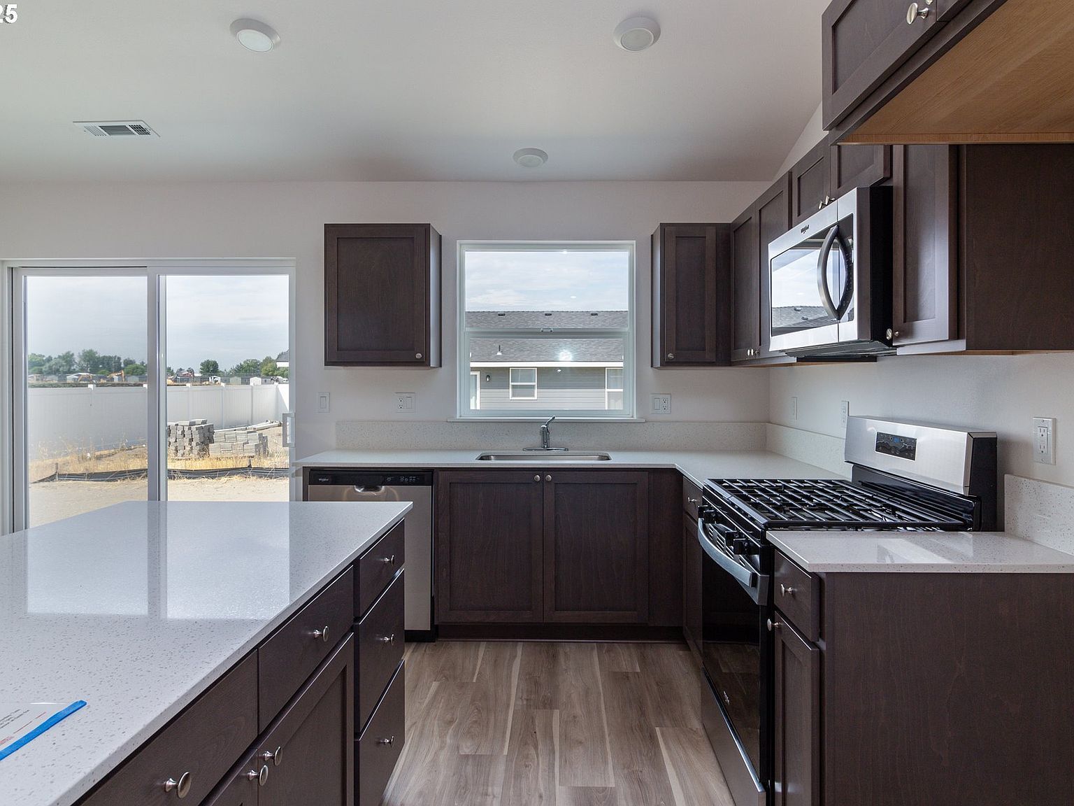 218 SW Sparrow St Boardman, OR 97818 - Thumbnail 4