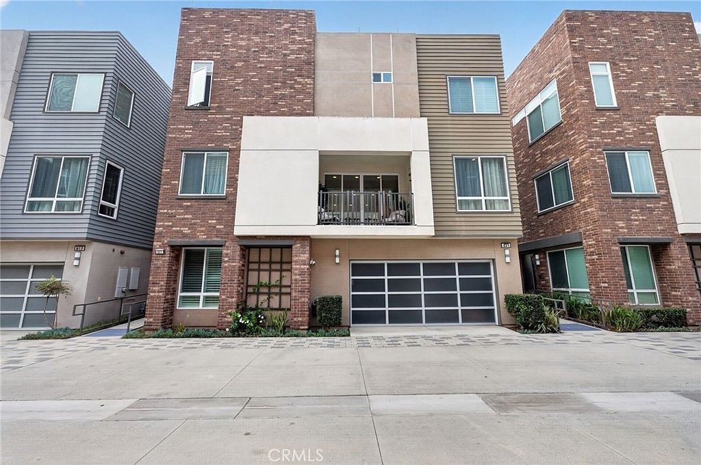 821 Brickyard Ln Costa Mesa, CA 92627 - Thumbnail 4