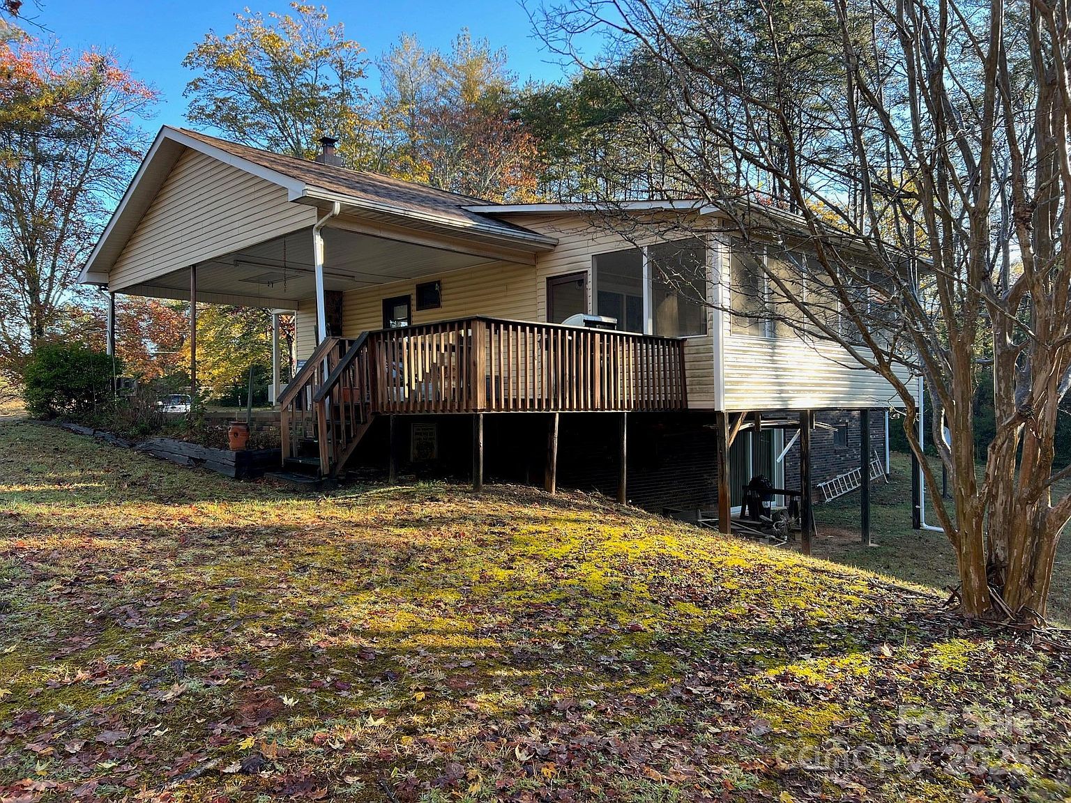 2819 Playmore Beach Rd Morganton, NC 28655 - Thumbnail 4