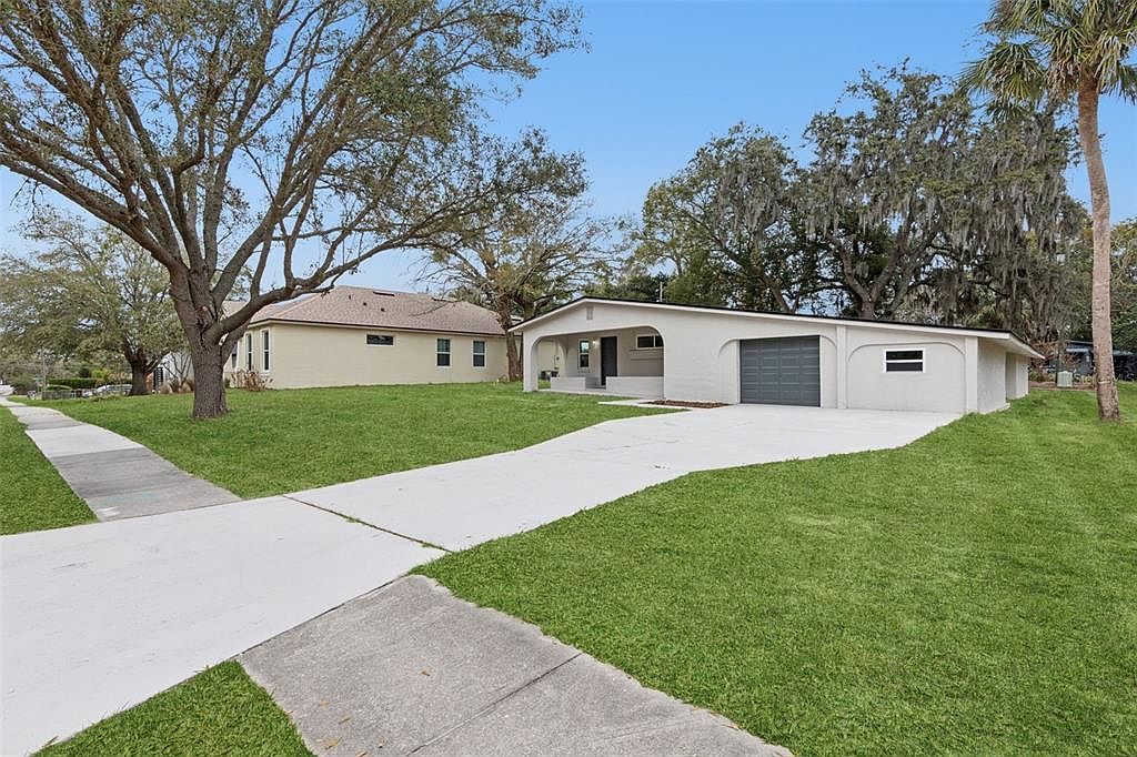 1375 Lake Dr Casselberry, FL 32707 - Thumbnail 4