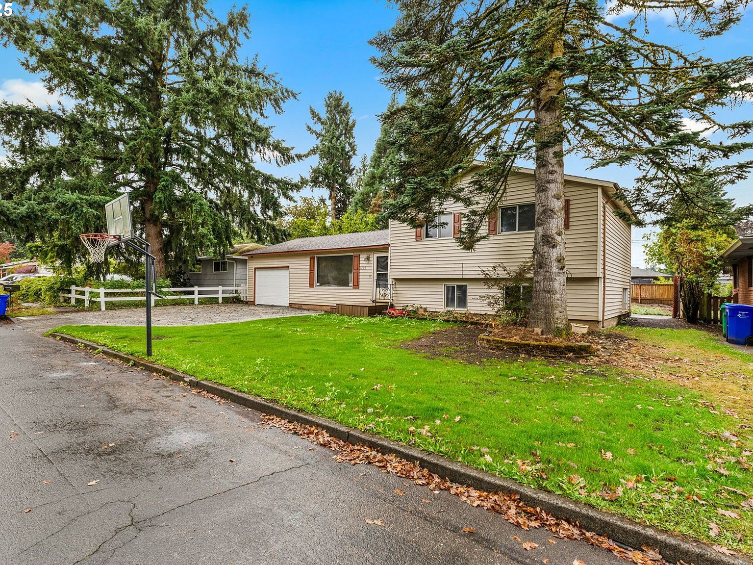 1203 NE 190th Pl Portland, OR 97230 - Thumbnail 4